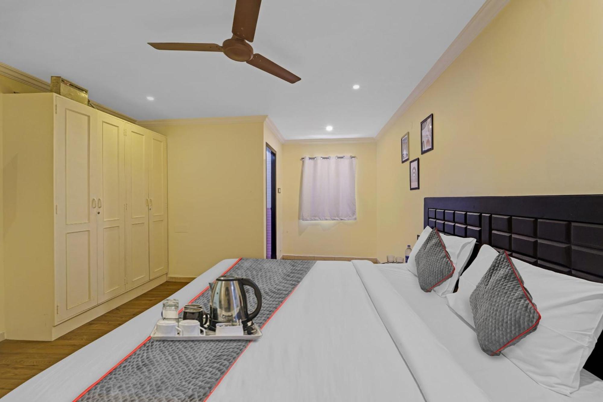 Townhouse Fantasea Hotels Near Omr Ченай Екстериор снимка